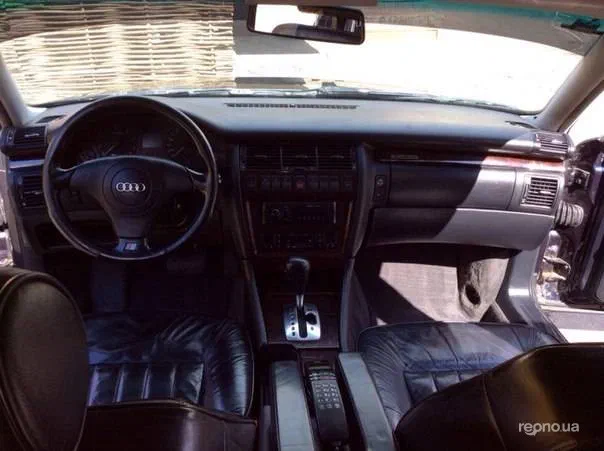 Audi A8 1996