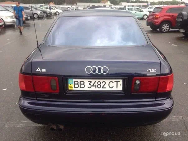 Audi A8 1996