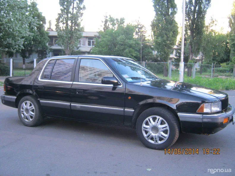 Chrysler Saratoga 1990