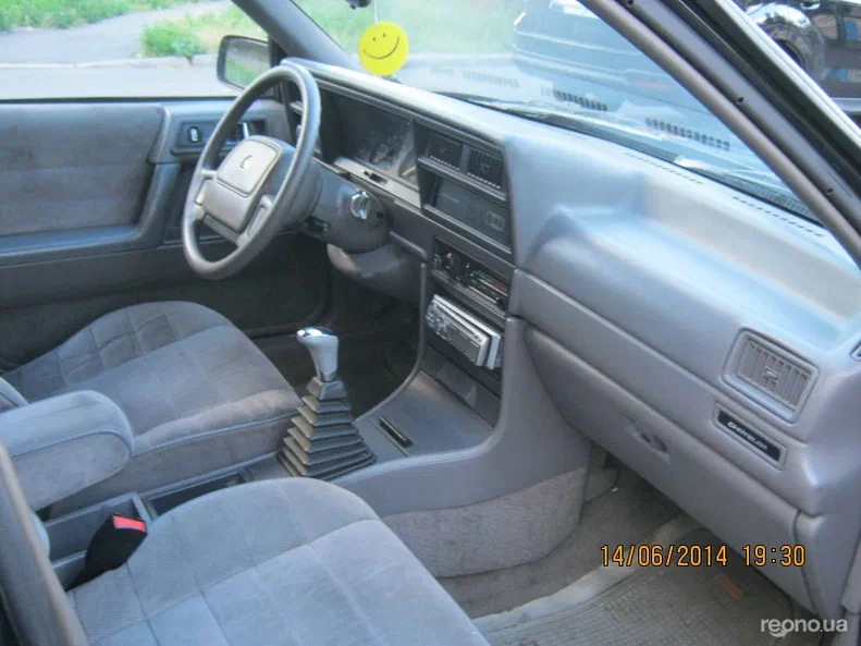 Chrysler Saratoga 1990 - 6