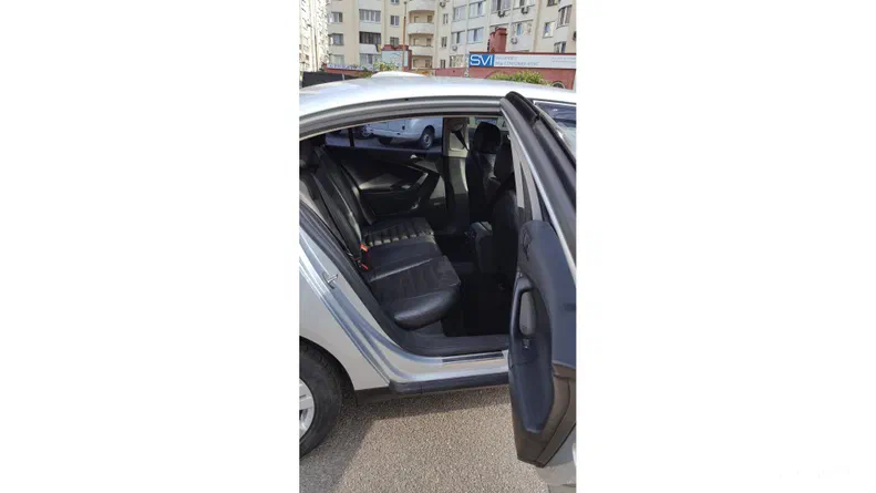 Volkswagen Passat 2006 - 7