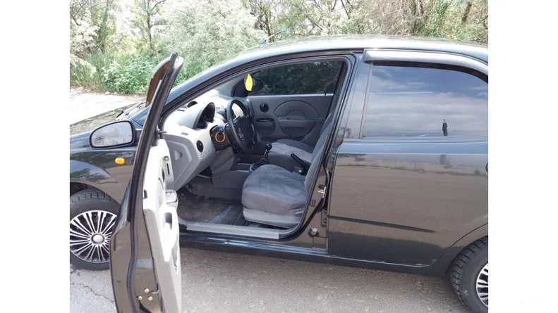 Chevrolet Aveo 2004 - 5