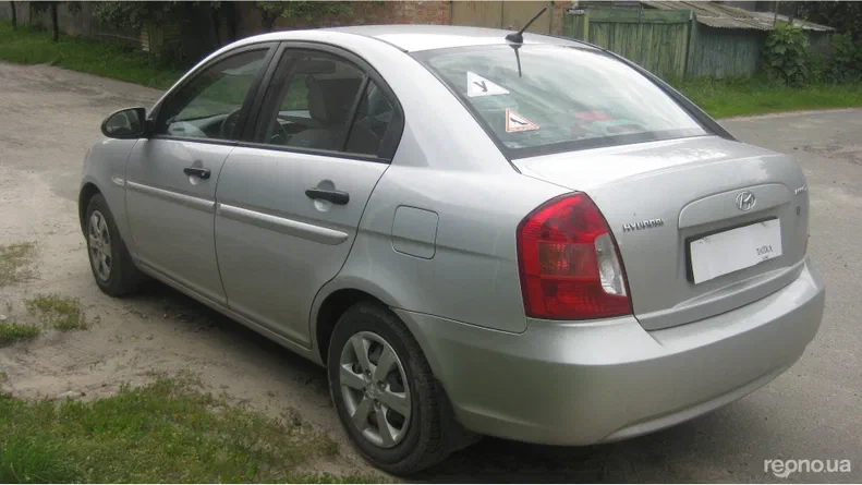 Hyundai Accent 2008 - 6