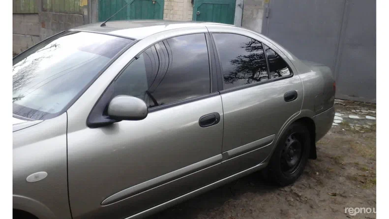 Nissan Almera 2005