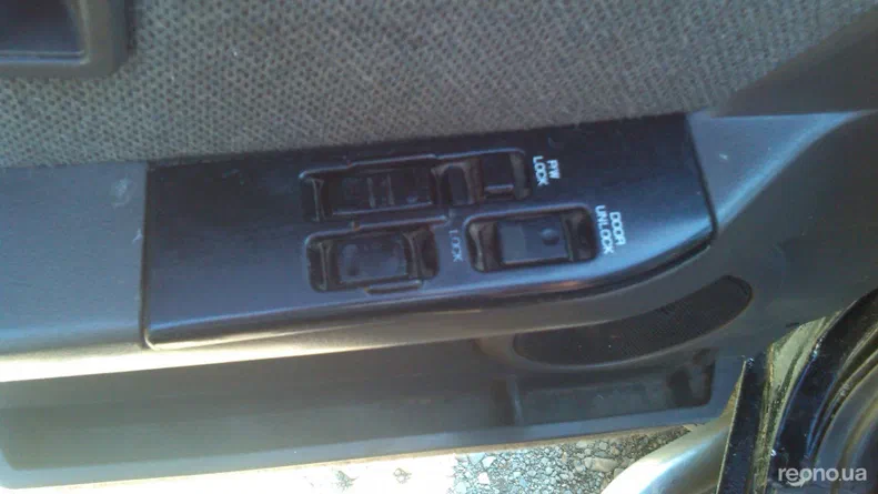 Nissan Terrano 1990 - 22