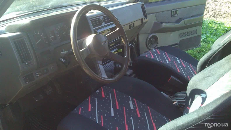 Nissan Terrano 1990 - 18