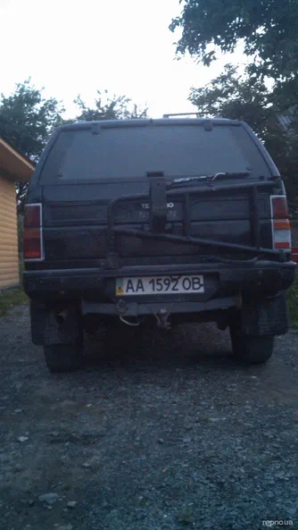 Nissan Terrano 1990 - 6