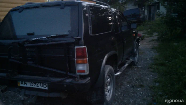 Nissan Terrano 1990 - 8