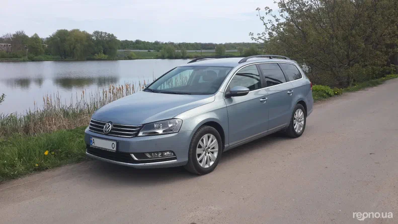 Volkswagen Passat 2011 - 19