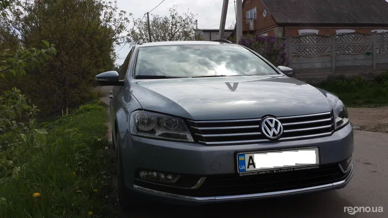 Volkswagen Passat 2011 - 24