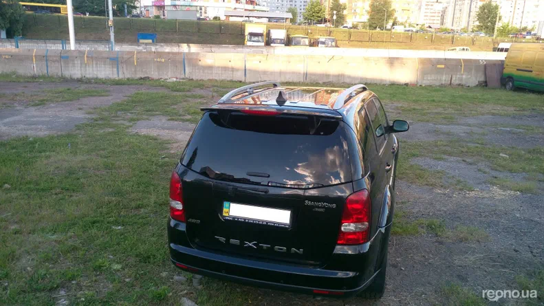 SsangYong Rexton 2010 - 4