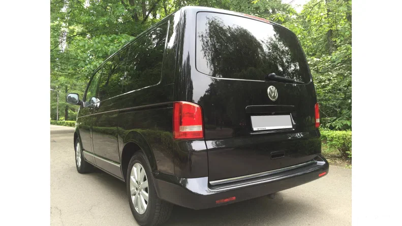 Volkswagen Multivan 2010 - 6