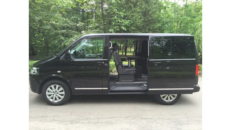 Volkswagen Multivan 2010 - 17