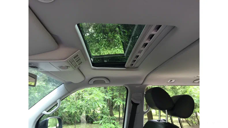 Volkswagen Multivan 2010 - 23