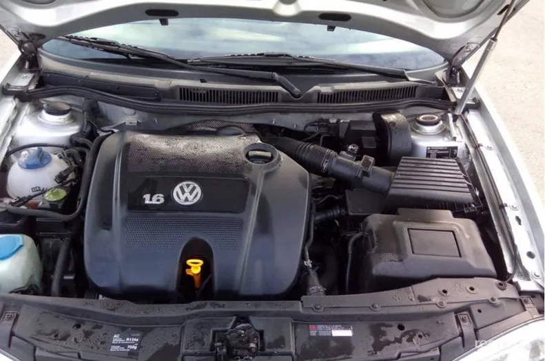 Volkswagen  Golf 2002 - 10