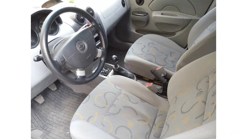 Chevrolet Aveo 2005 - 6