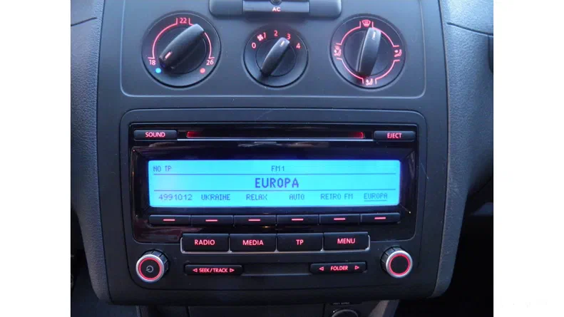 Volkswagen Caddy 2010 - 9