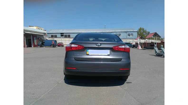 Kia Cerato 2013 - 7