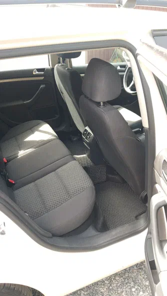 Volkswagen Golf 2011 - 9