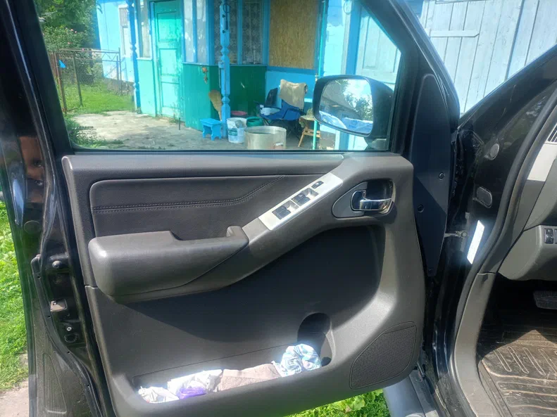 Nissan Navara (Frontier) 2007 - 10