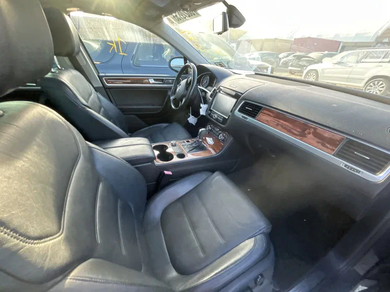 Volkswagen Touareg 2010 - 16