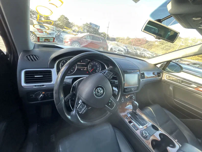 Volkswagen Touareg 2010 - 14