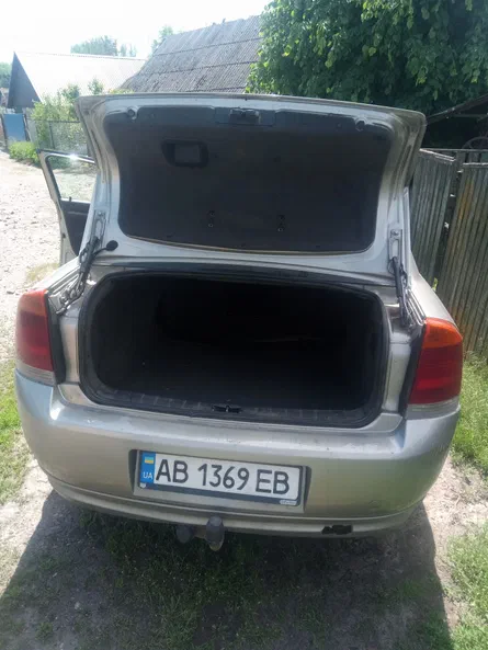 Opel Vectra 2002 - 1