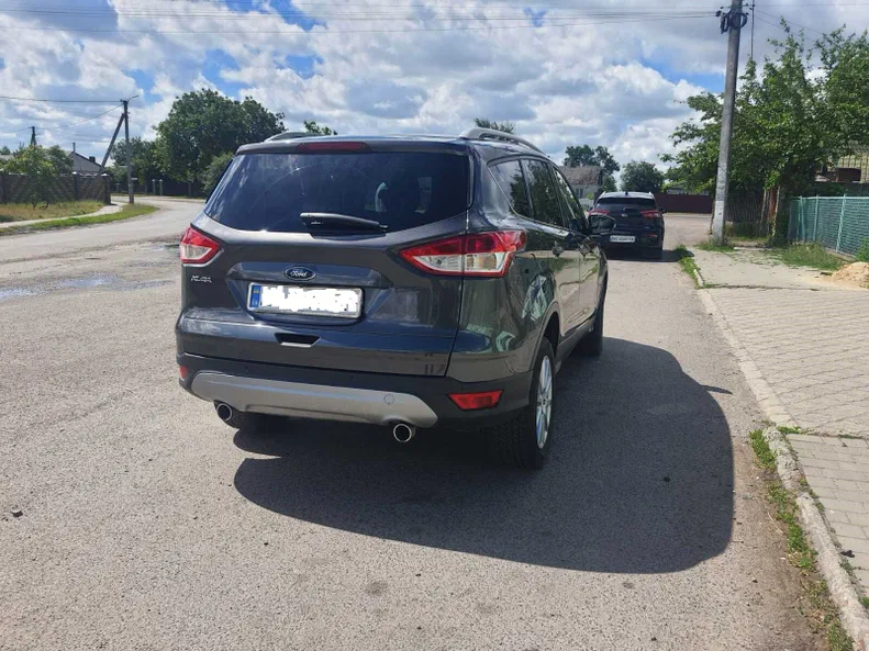 Ford Kuga 2015 - 23