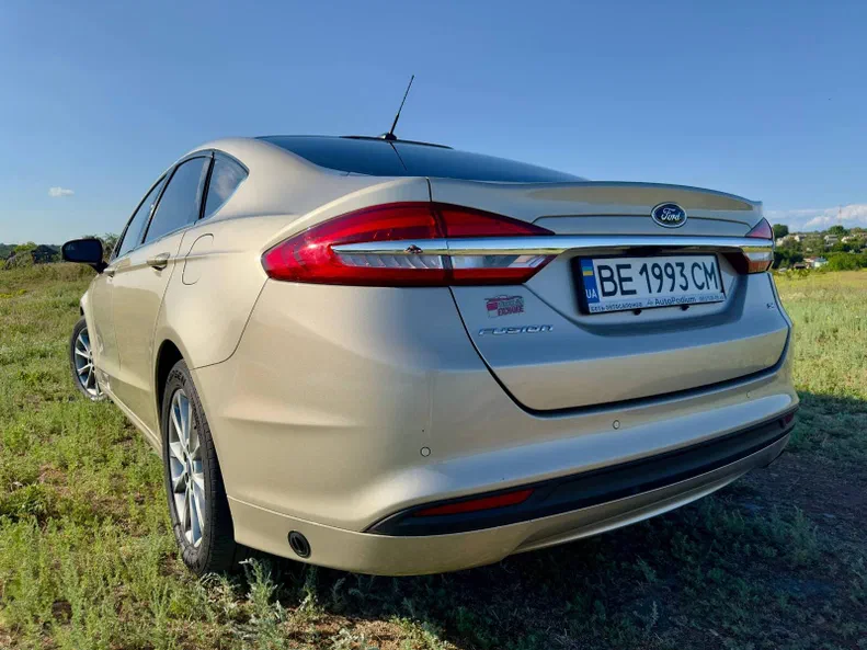 Ford Fusion (North America) 2017 - 9