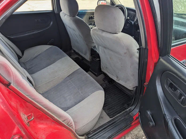 Nissan Primera 1995 - 6