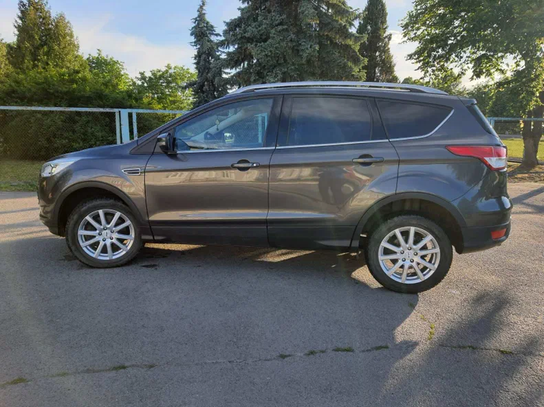 Ford Kuga 2015 - 21
