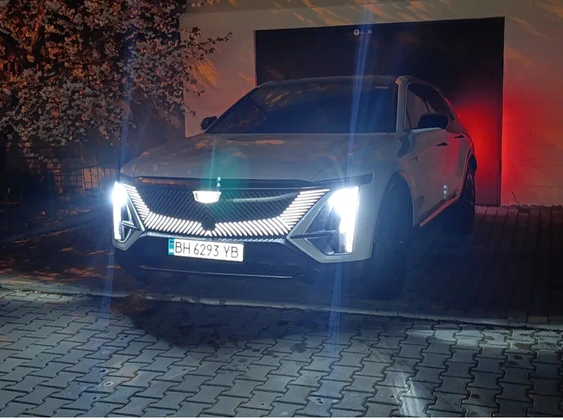 Cadillac Lyriq 2023 - 3