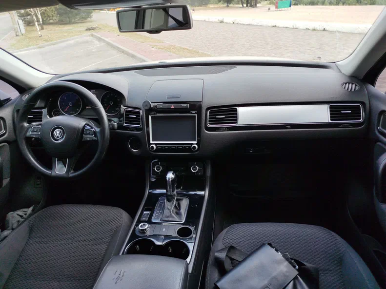 Volkswagen Touareg 2012 - 12