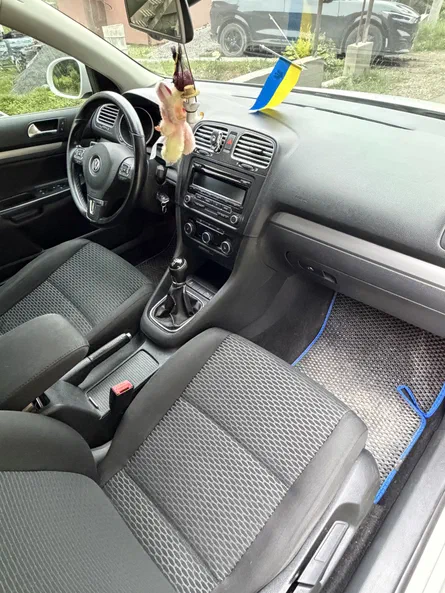 Volkswagen Golf 2012 - 15