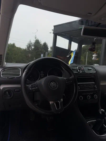 Volkswagen Golf 2012 - 11