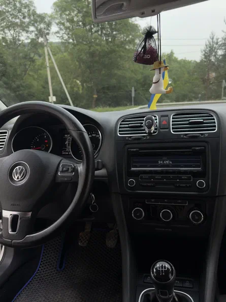 Volkswagen Golf 2012 - 10