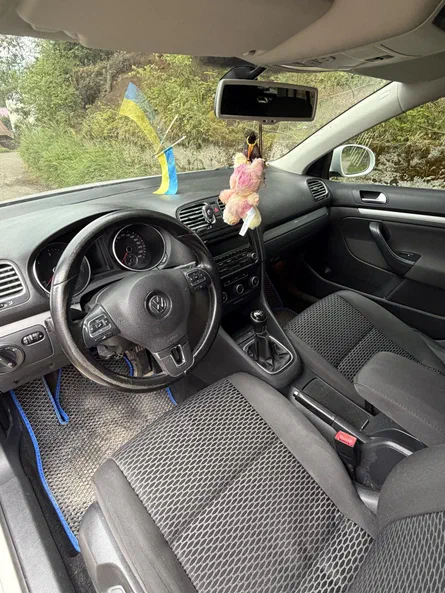 Volkswagen Golf 2012 - 19