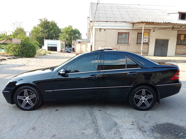 Mercedes-Benz C-Клас 2000 - 6