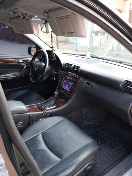 Mercedes-Benz C-Клас 2000 - 11