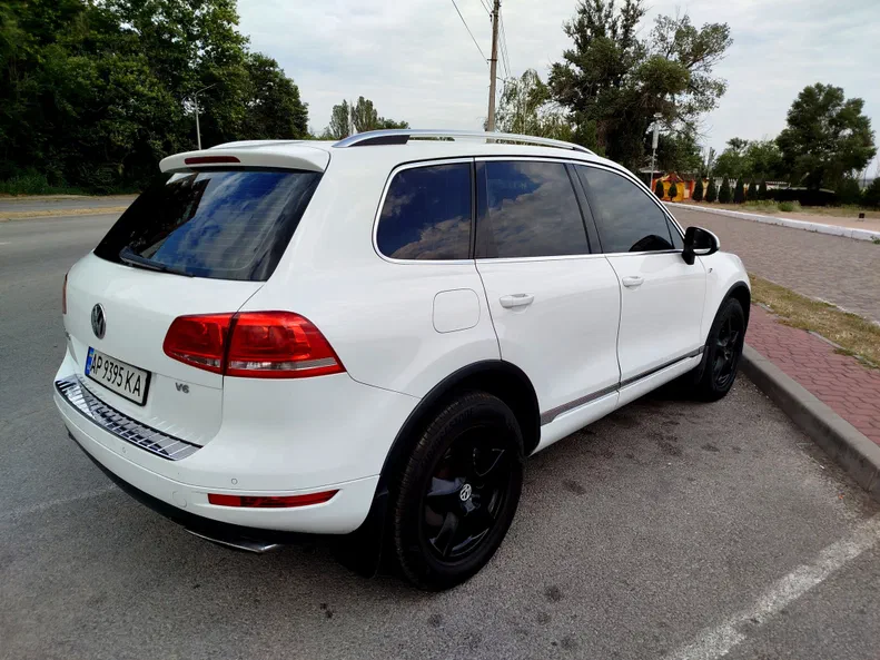 Volkswagen Touareg 2012 - 6