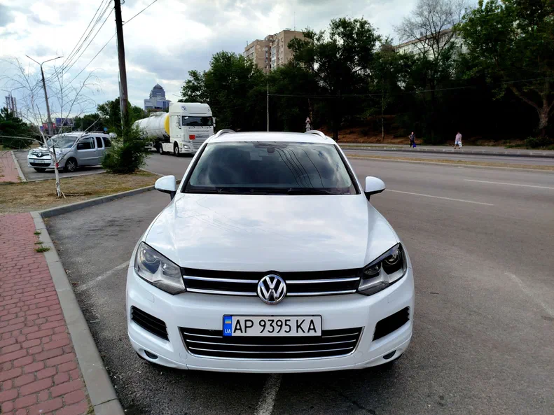 Volkswagen Touareg 2012 - 9