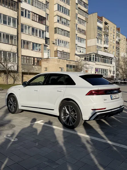 Audi Q8 2020 - 6