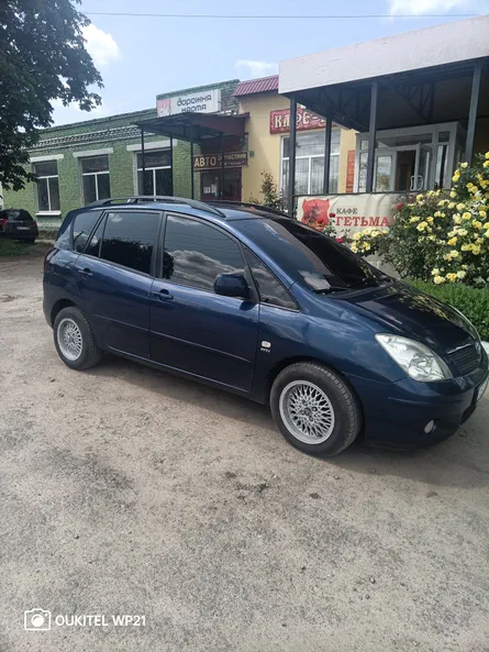 Toyota Corolla Verso 2001 - 1