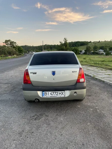 Dacia Logan 2006 - 1