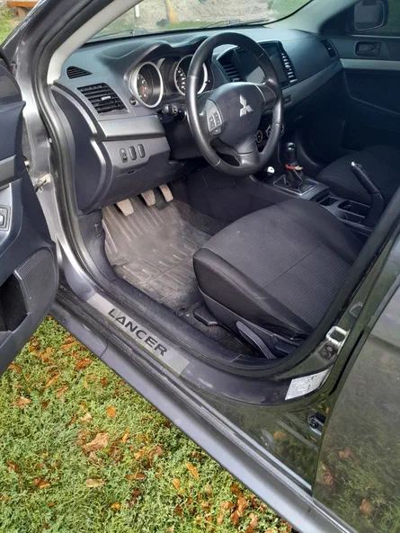 Mitsubishi Lancer 2011 - 4