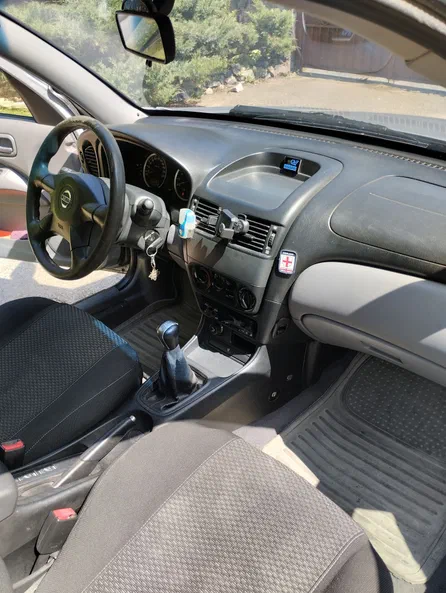 Nissan Almera 2003 - 4