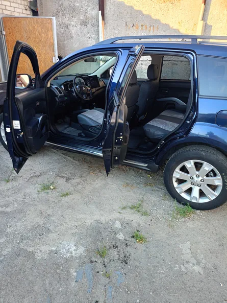 Mitsubishi Outlander 2013 - 1