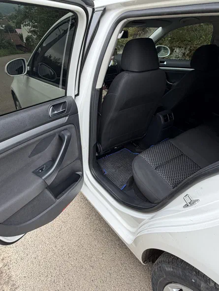 Volkswagen Golf 2012 - 17