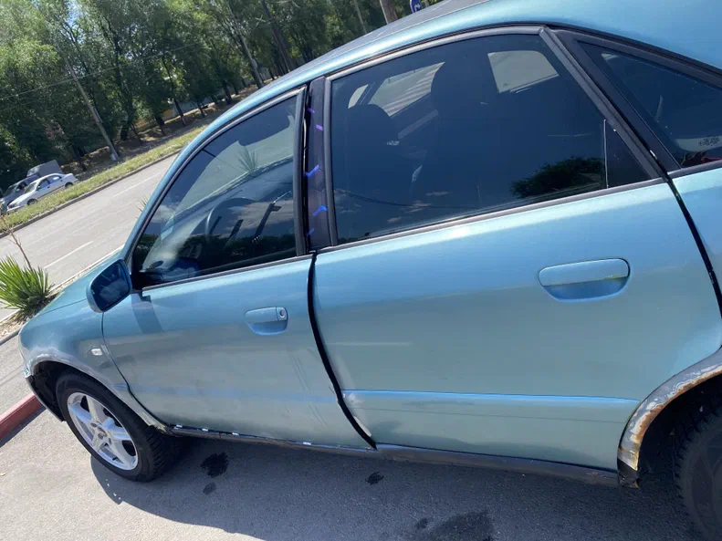 Audi A4 1999 - 3