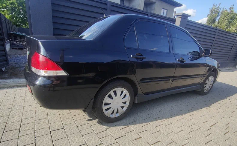 Mitsubishi Lancer 2008 - 3